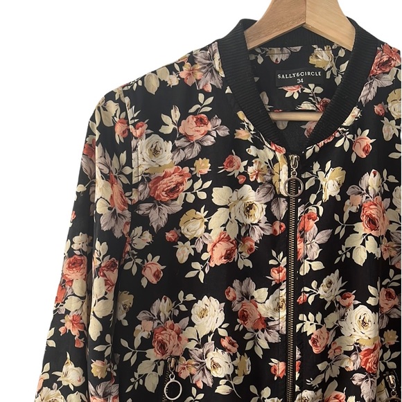 Floral bomber jacket - Picture 3 of 6